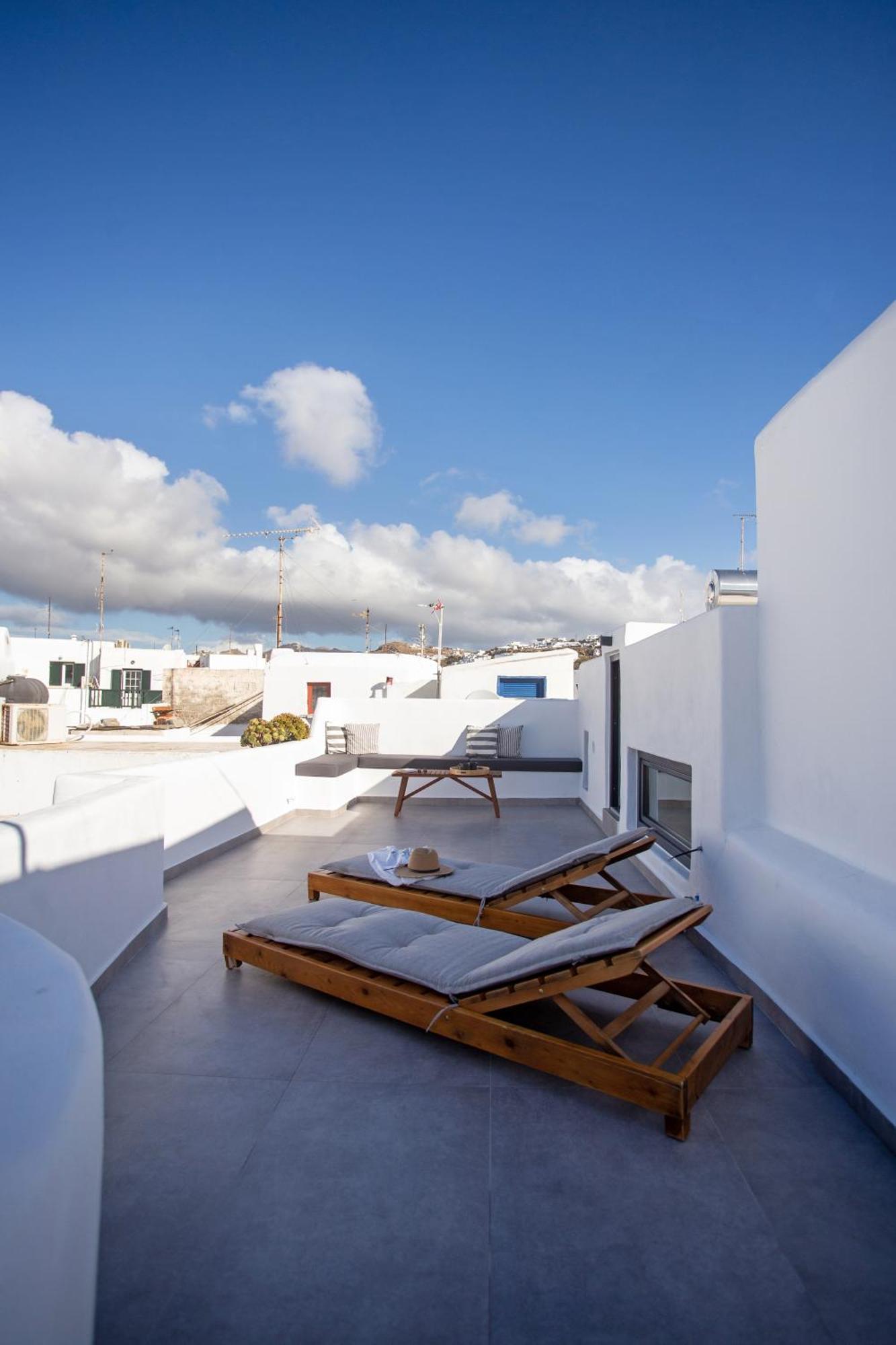 The Pelican Heritage House. Apartment Mykonos Town Exterior photo